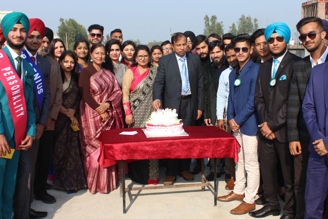 SIPS Accords Farewell to Class XII