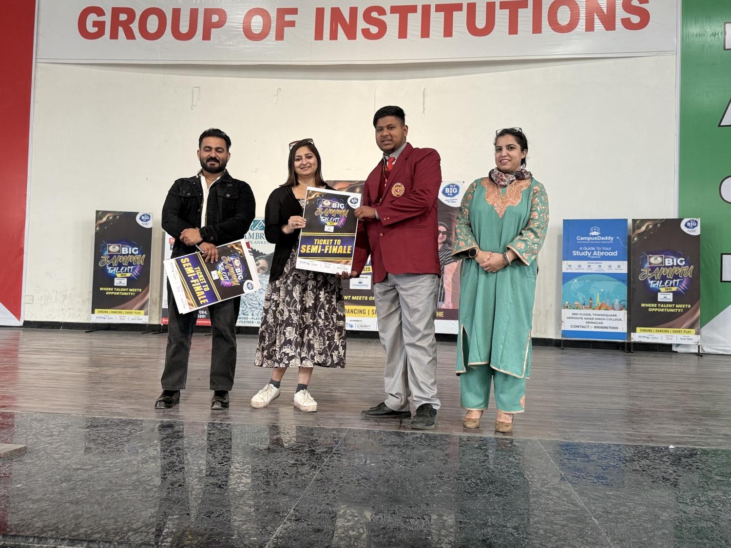 DANCING & SINGING BIG FM 92.7