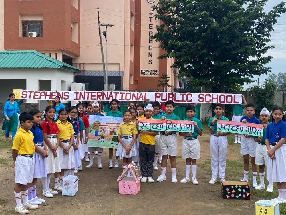 PRIMARY WING ORGANIZED A CLEANLINESS DRIVE.